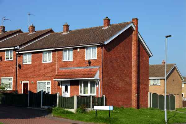 Can I Alter The Party Wall Surveyor? - A Crucial Guide From Faulkner Surveyors 3 Do you want to change the party wall surveyor you are using? Get the best results from Faulkners Stratford-upon-Avon NOW!