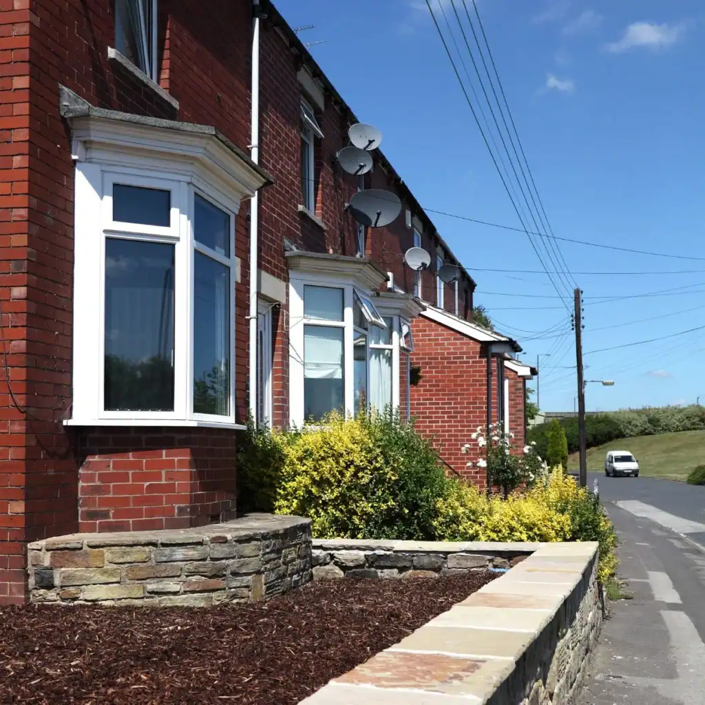 Can a Neighbour Remove Survey Stakes? 3 Min Critical Guide to Avoid Legal Issues 2 Faulkner Party Wall Surveyors Stratford-upon-Avon : Can My Neighbour Remove Survey Skates